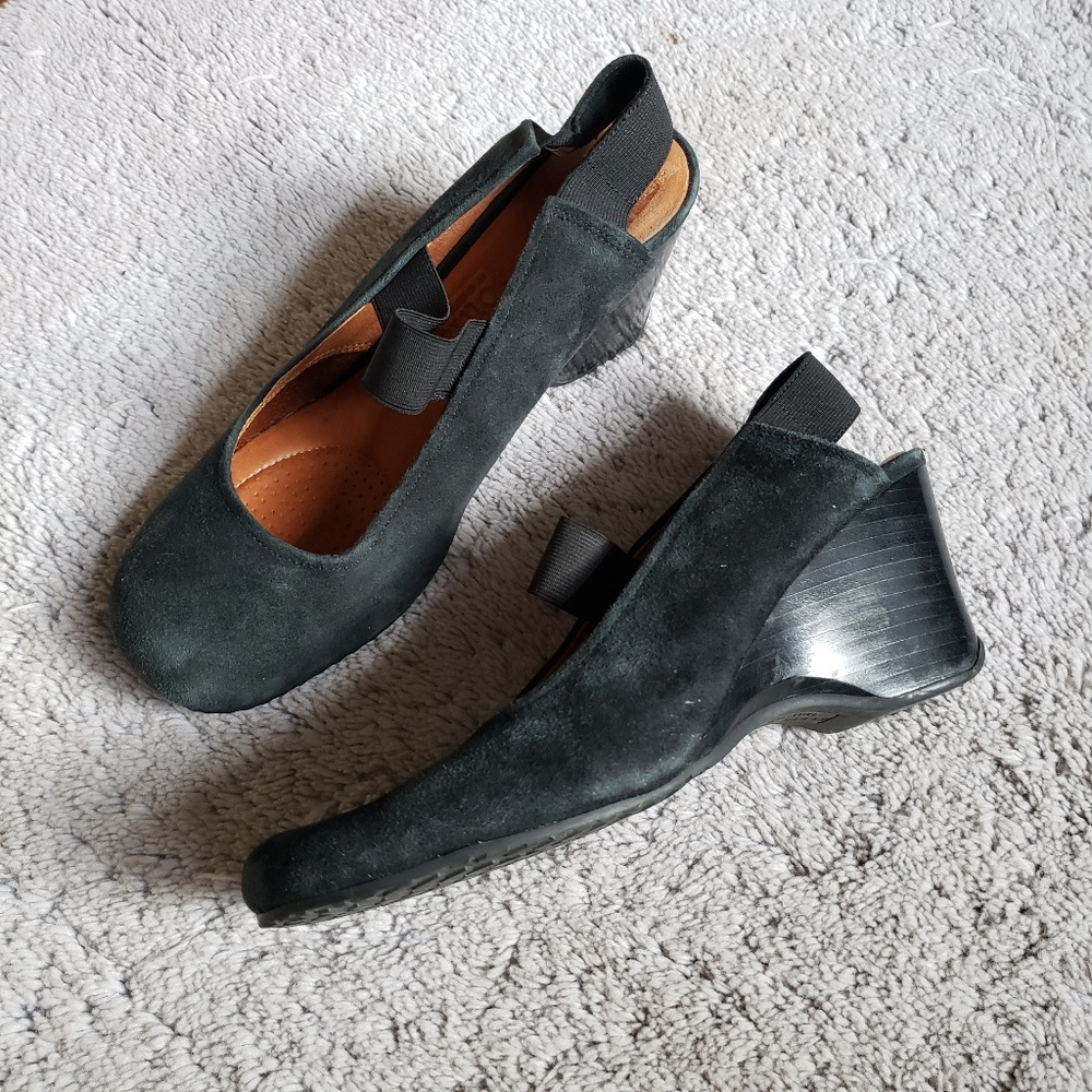 Kenneth Cole Wedges